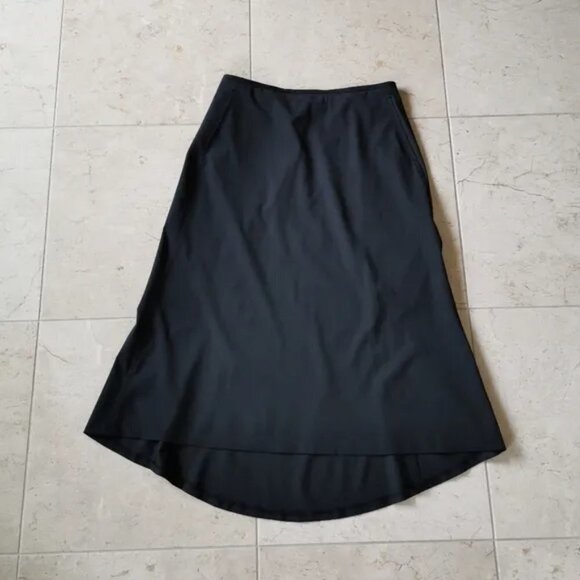 NWOT Mondi black high low skirt size 6 - Picture 2 of 5